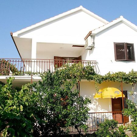 Apartments Mirja - 100M From The Beach & Parking Trogir Exterior photo