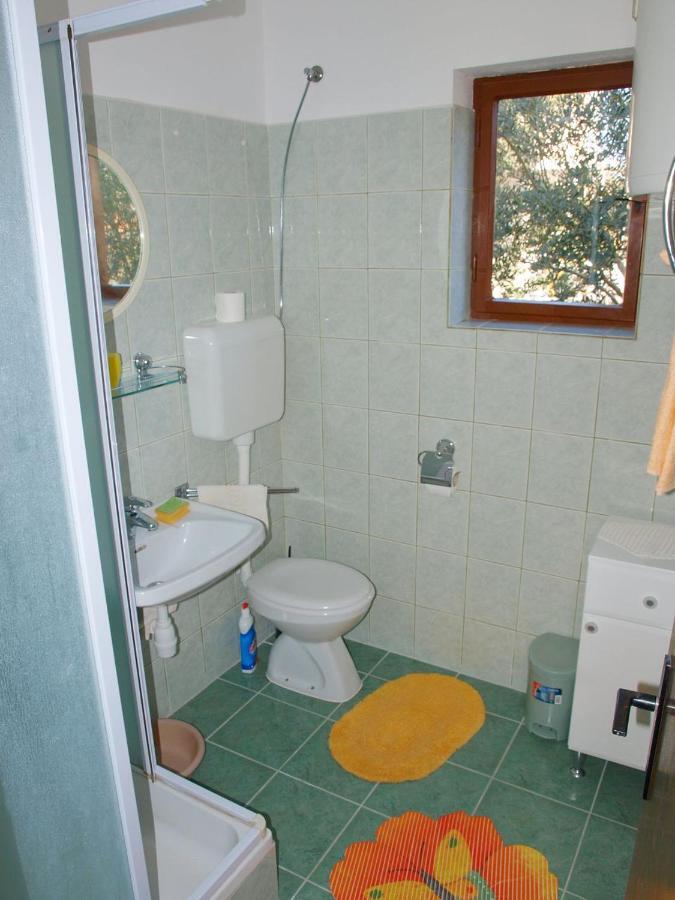 Apartments Mirja - 100M From The Beach & Parking Trogir Exterior photo